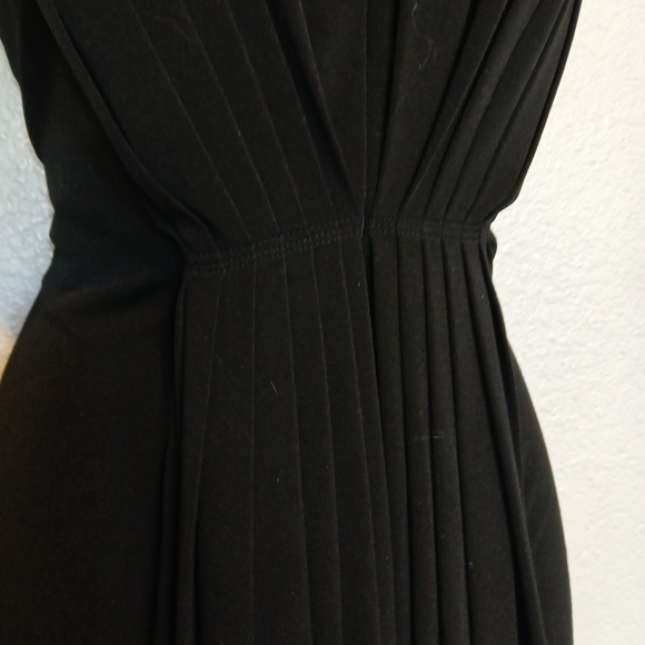 Calvin Klein Black Sleeveless Pleated Fit & Flare Stretch Cocktail Midi Dress - Picture 6 of 9
